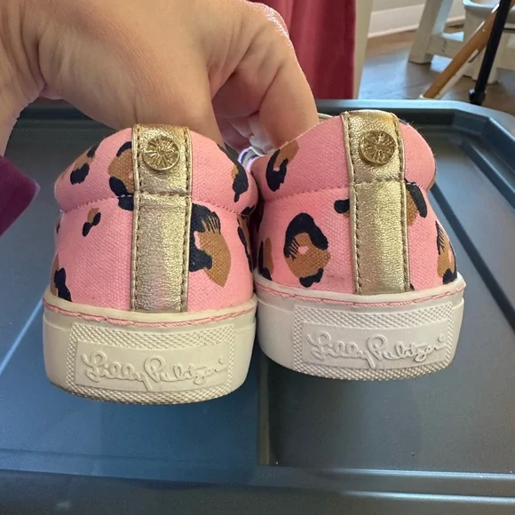 EUC 8 Lilly Pulitzer Julie sneaker slip on canvas pink cheetah leopard animal - Picture 4 of 4